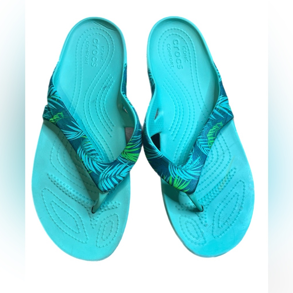 Crocs Women's Iconic Comfort Flip Flops Size 10 Aqua Palm Trees Summer Beach